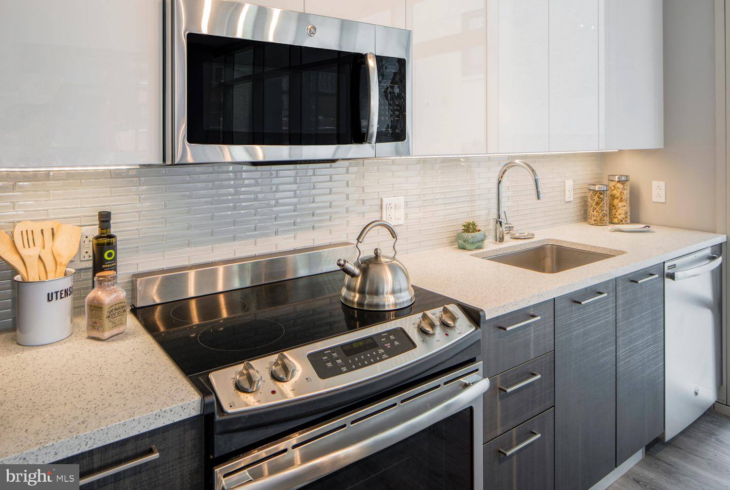 Philadelphia, PA 19107,1213 WALNUT ST #2410