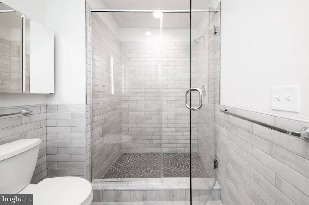 Philadelphia, PA 19103,222 W RITTENHOUSE SQ #404