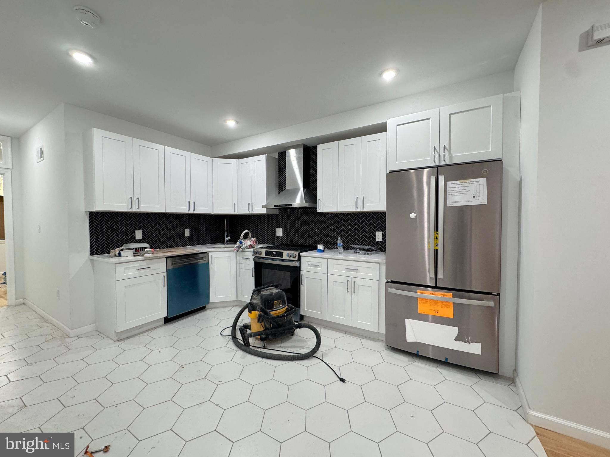 Philadelphia, PA 19147,781 S 3RD ST #1