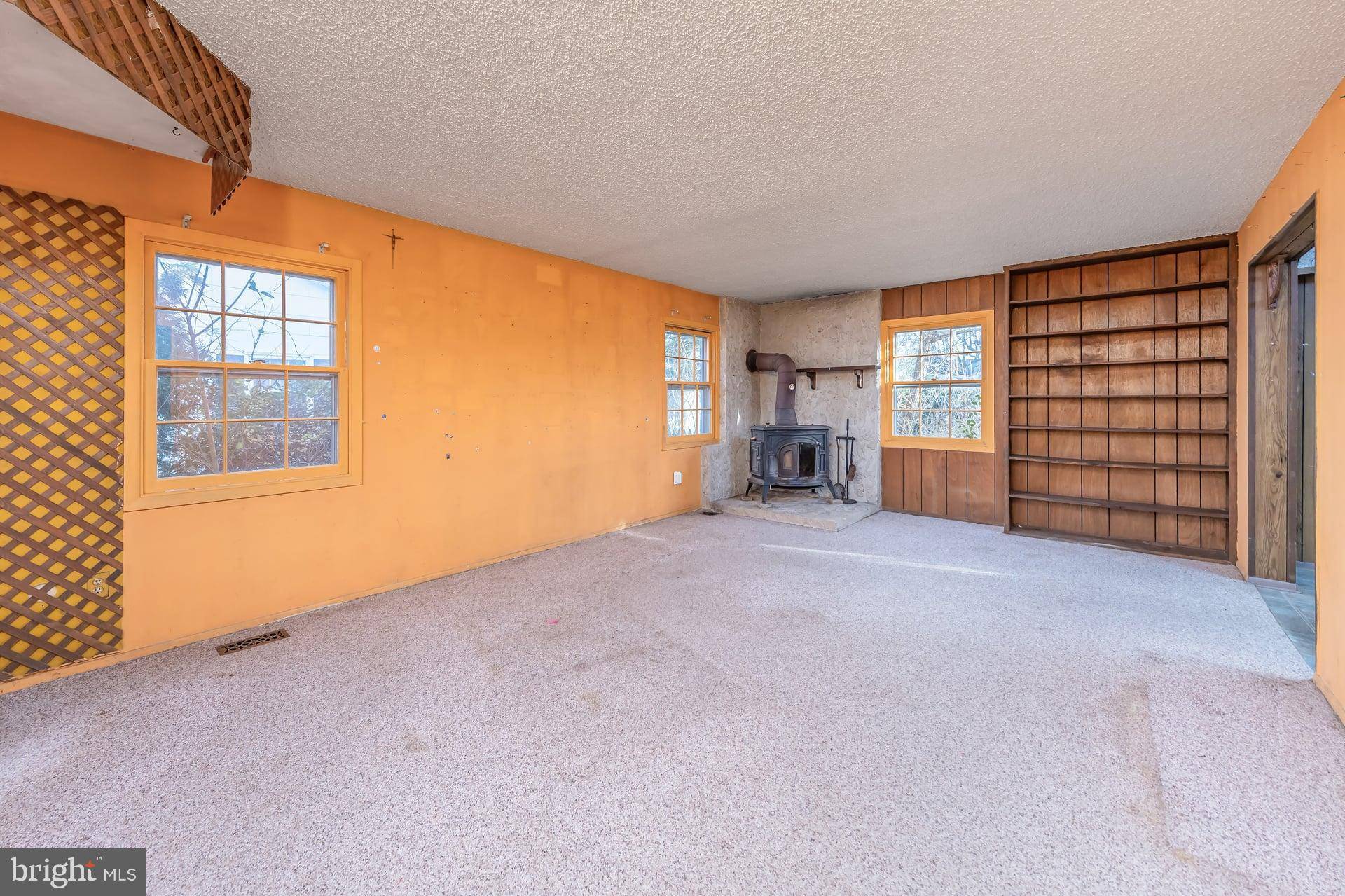 Willingboro, NJ 08046,54 GARDENBROOK LN