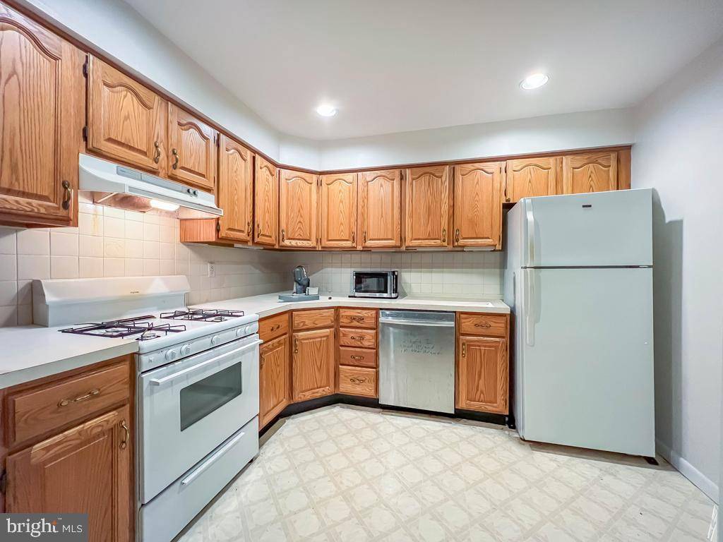 Philadelphia, PA 19154,10843 ACADEMY RD