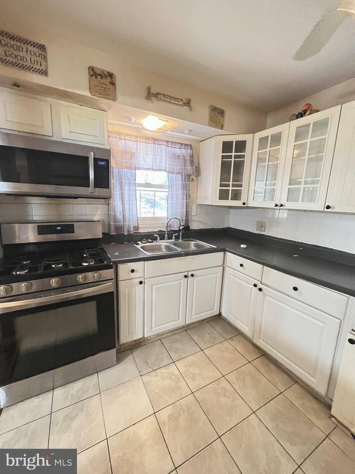 Riverdale, MD 20737,6612 HILLWOOD DR