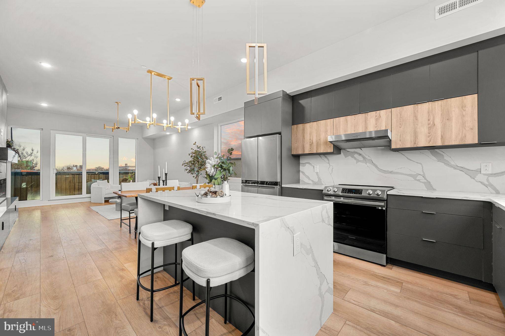 Philadelphia, PA 19134,2201 E SOMERSET ST #B4 UPPER