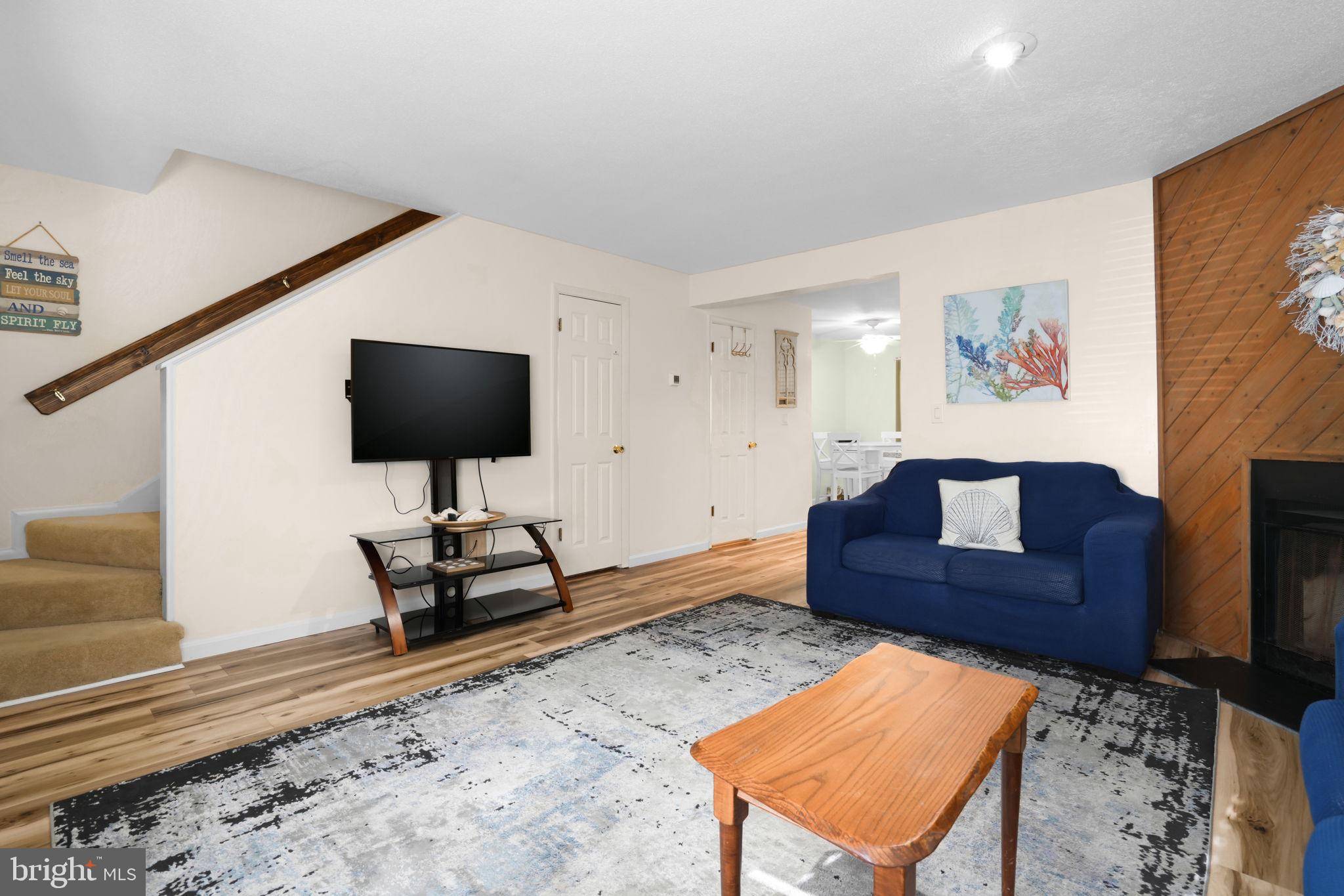 Chincoteague Island, VA 23336,4411 EASTWINDS