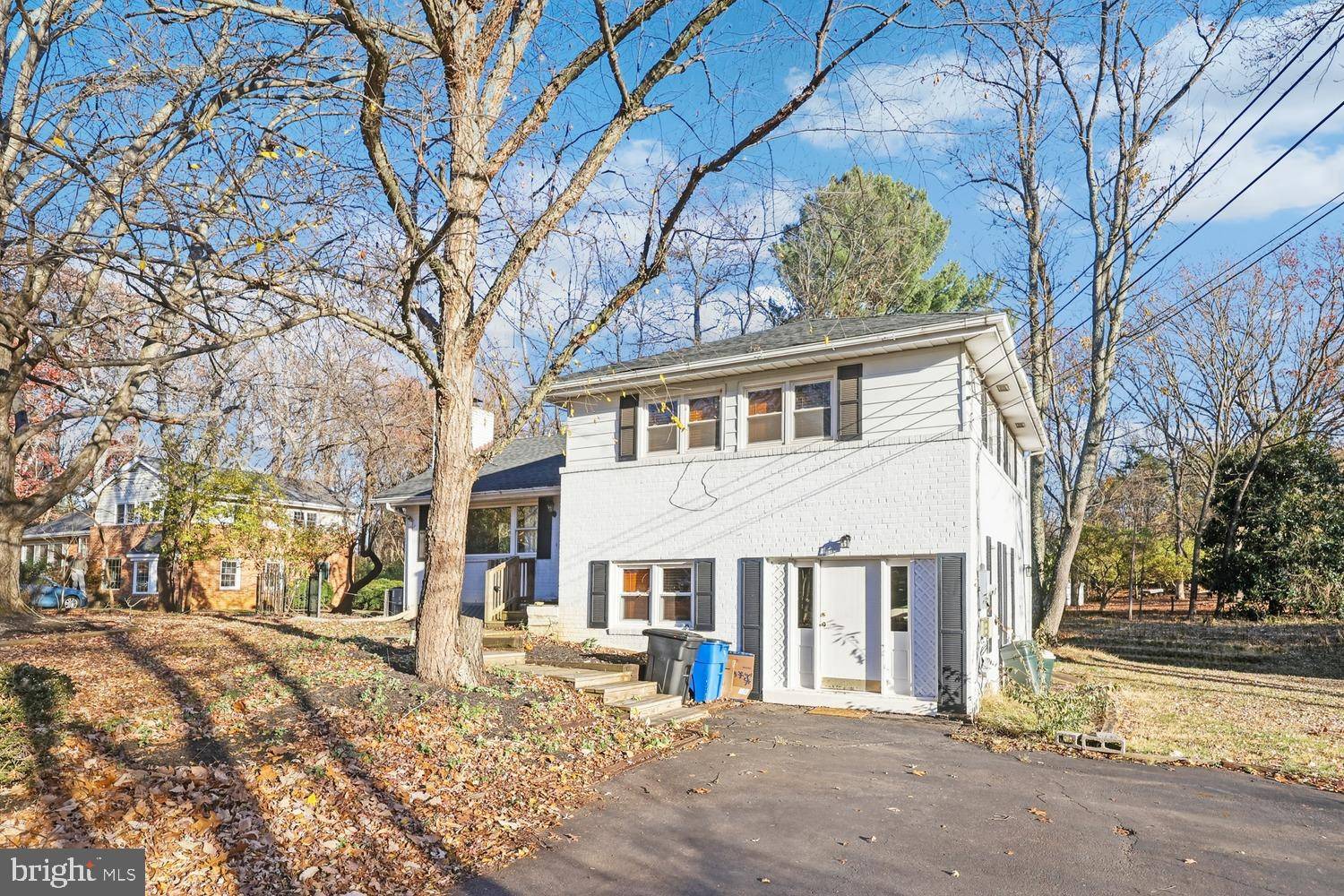 Vienna, VA 22180,1105 WESTBRIAR CT NE