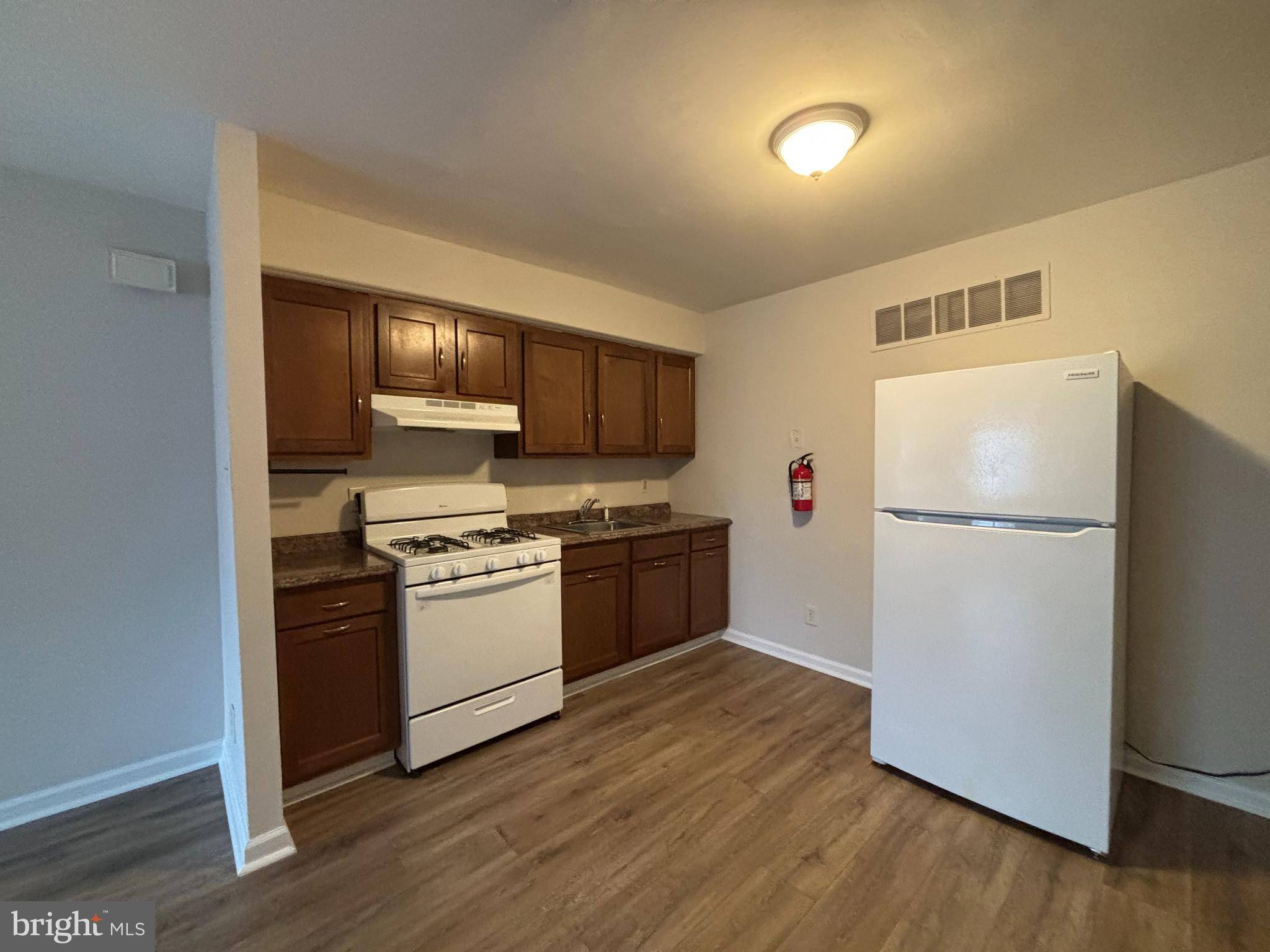 Pennsauken, NJ 08110,1927A W RIVER DR