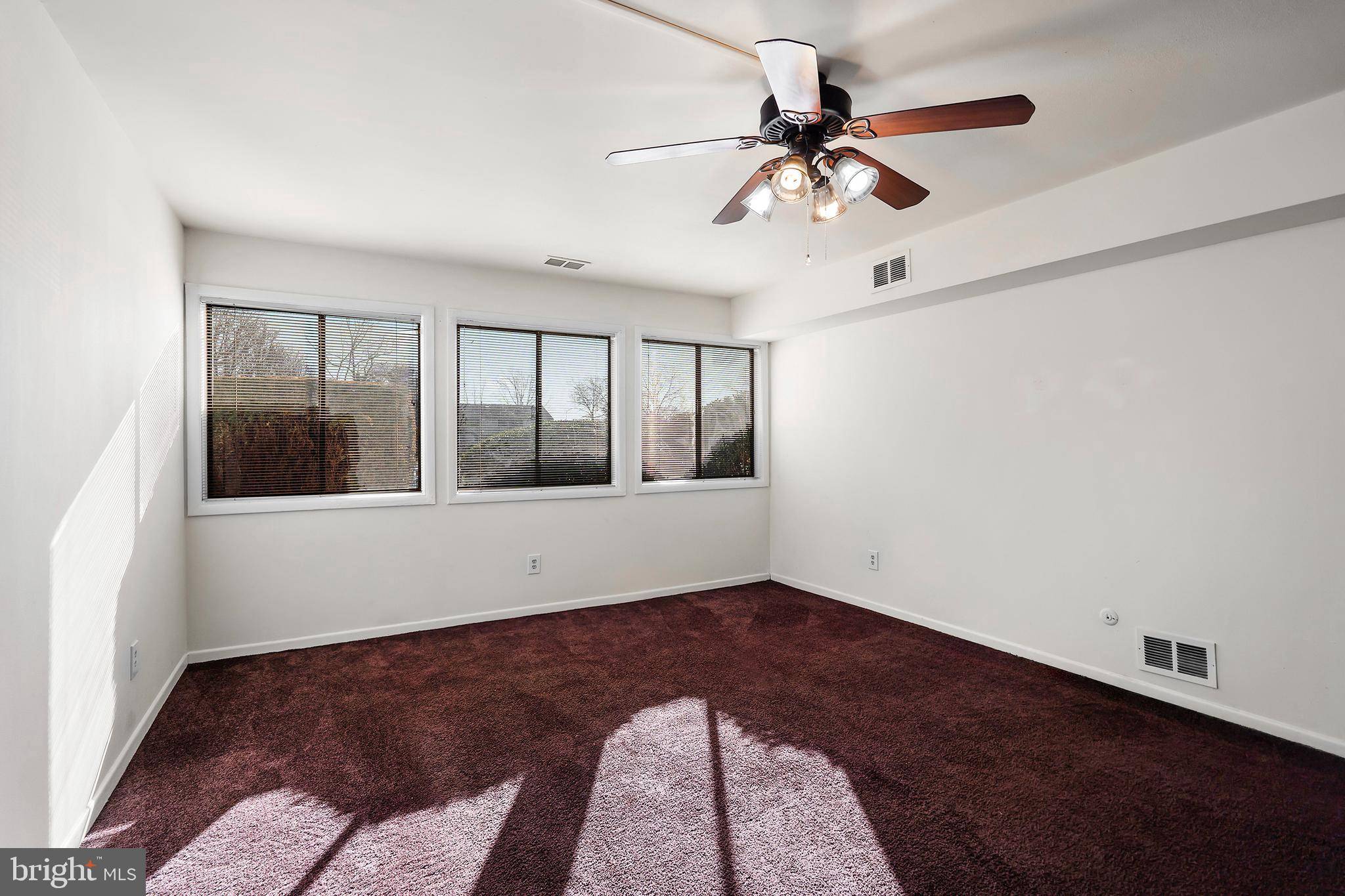 Hightstown, NJ 08520,C9 AVON DR E