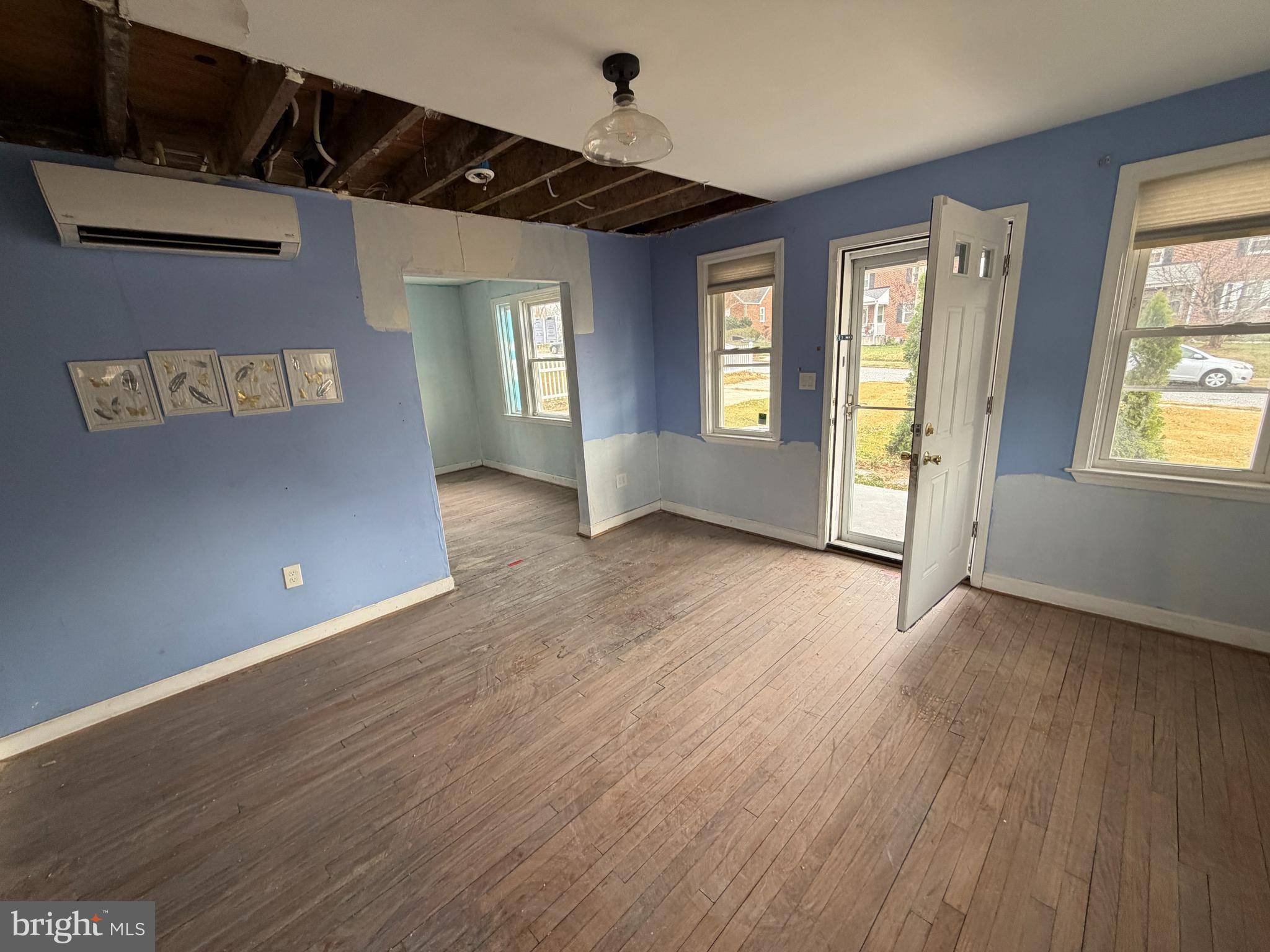 Baltimore, MD 21229,704 DORCHESTER RD