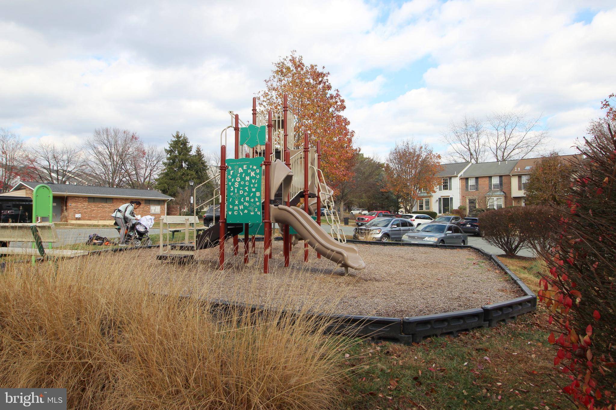 Gaithersburg, MD 20878,648 CORAL REEF DR