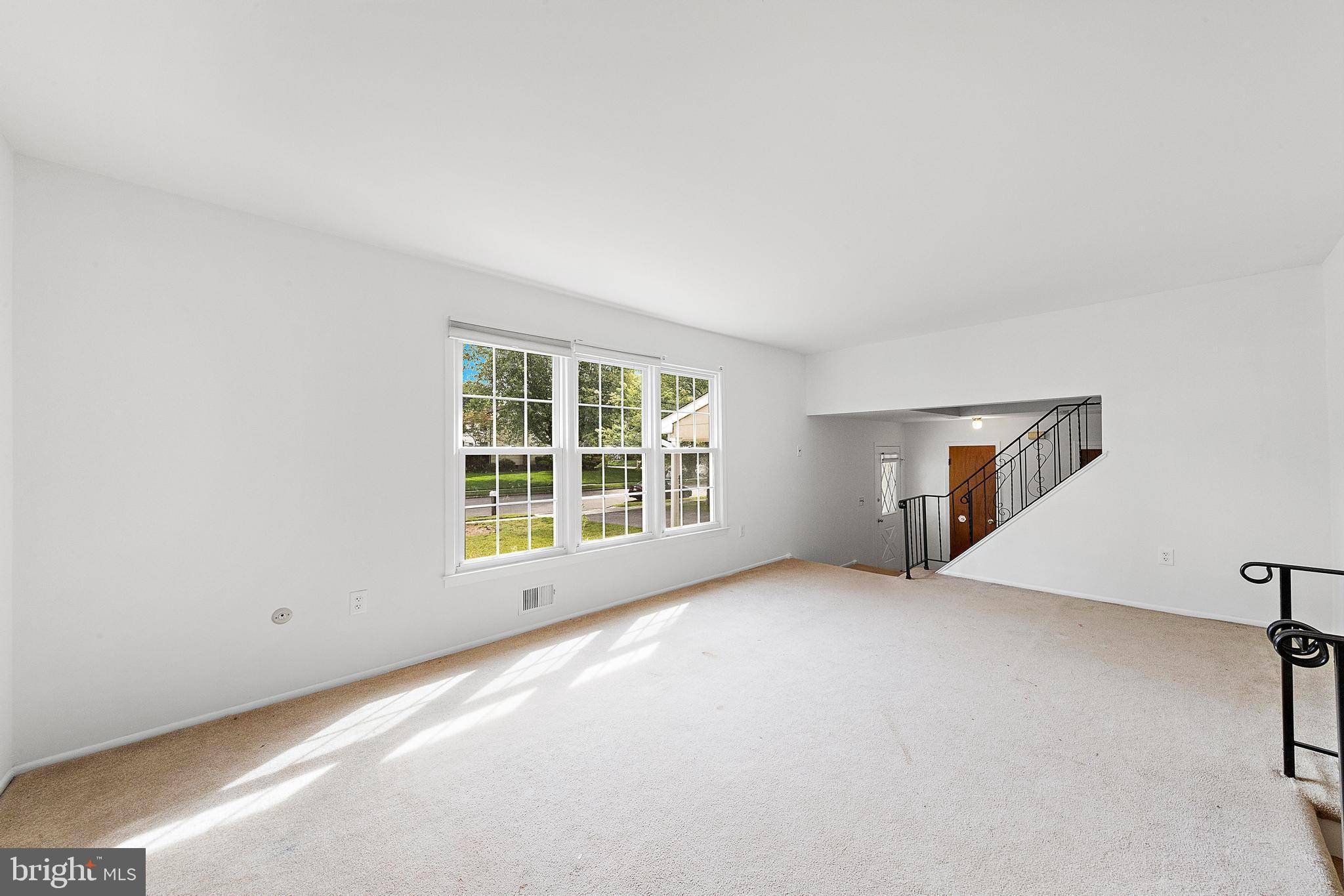 Ewing, NJ 08638,52 COLLEEN CIR