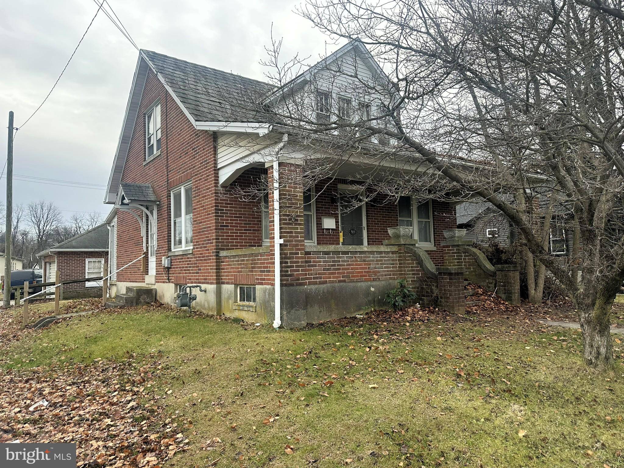 Hanover, PA 17331,919 YORK ST