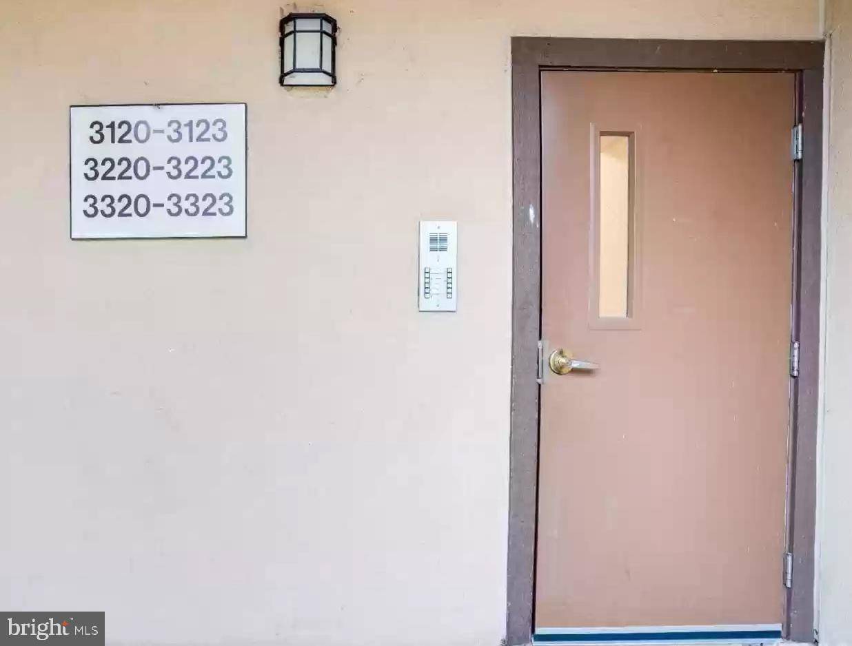 Princeton, NJ 08540,3121 SAYRE DR