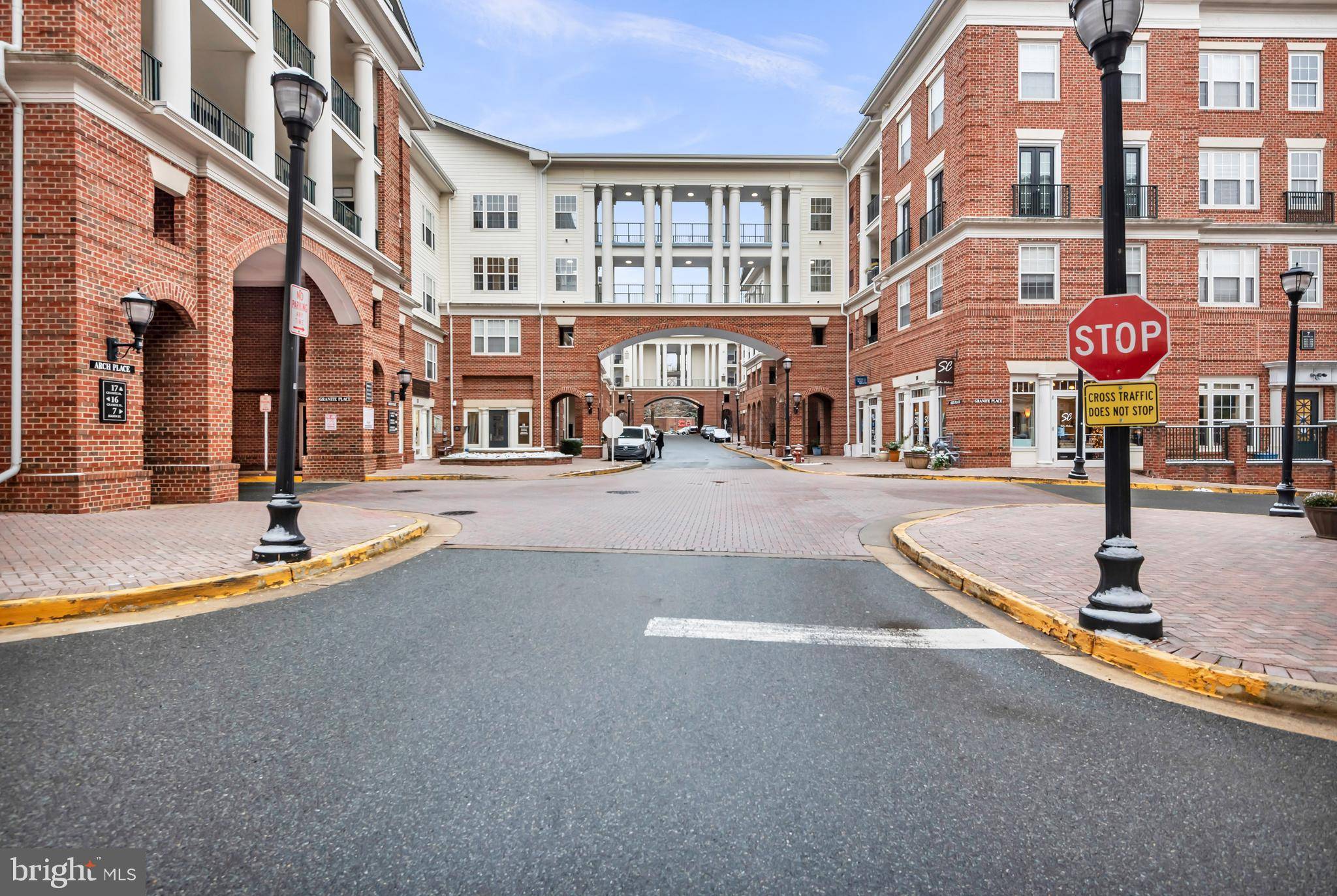 Gaithersburg, MD 20878,7 BOOTH ST #302