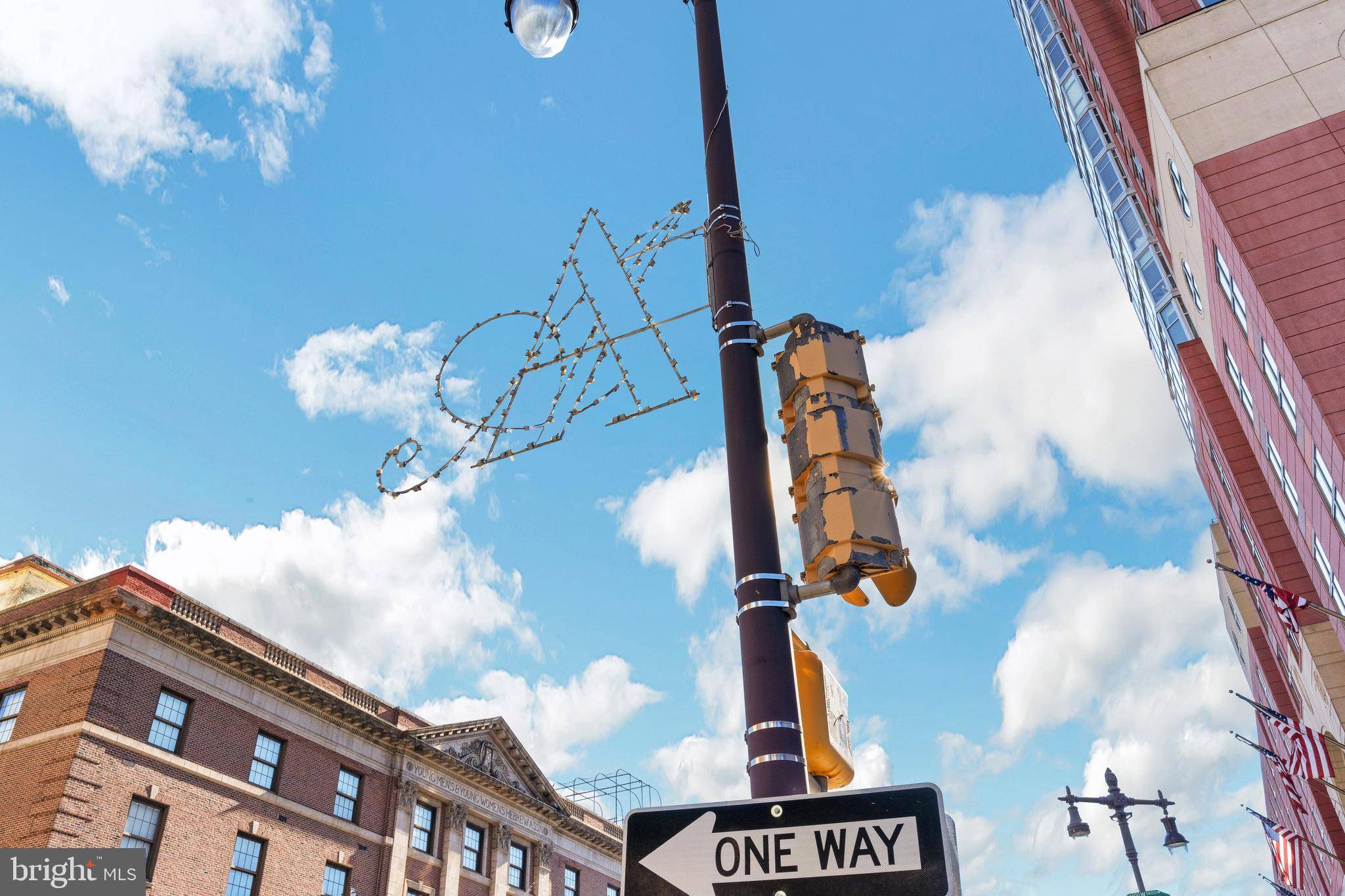 Philadelphia, PA 19146,440 S BROAD ST #1004