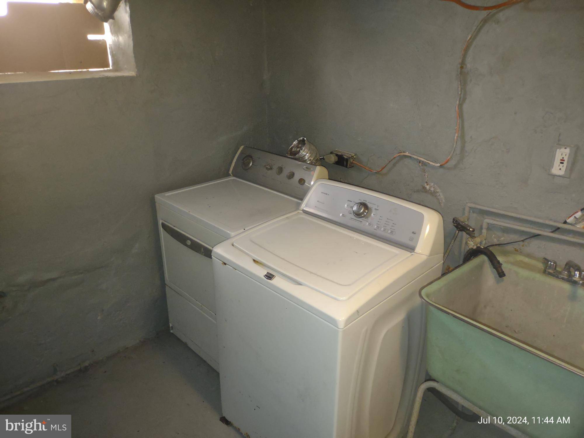 Philadelphia, PA 19124,929 BRILL ST