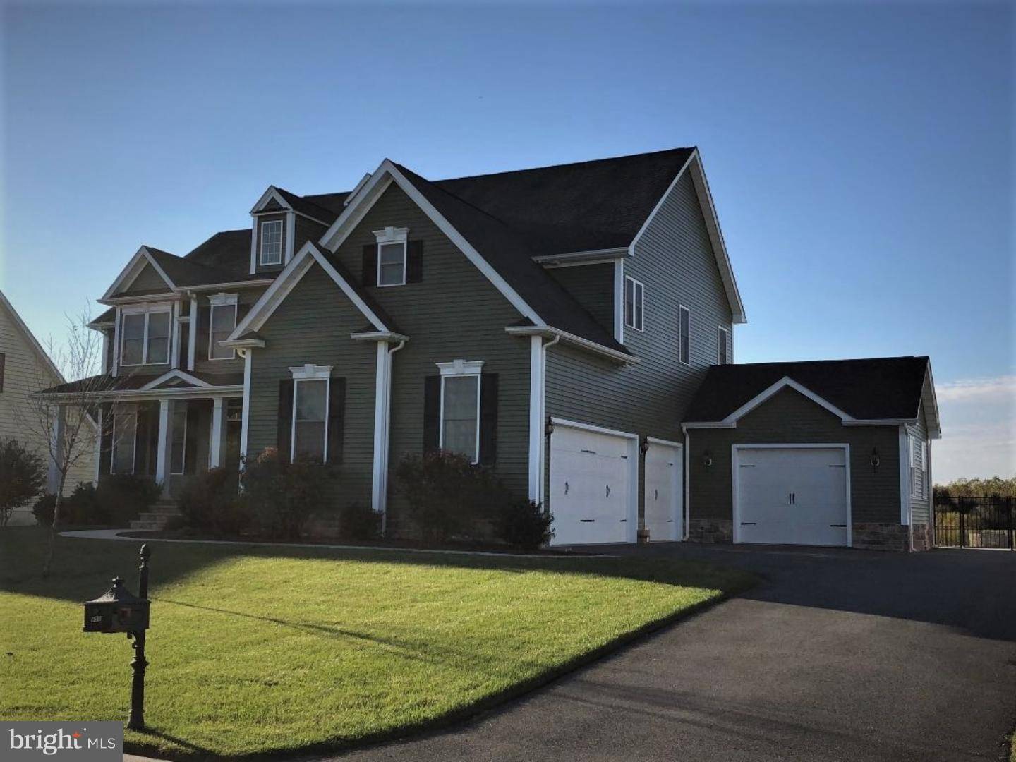 Camden Wyoming, DE 19934,950 CHANTICLEER CIR