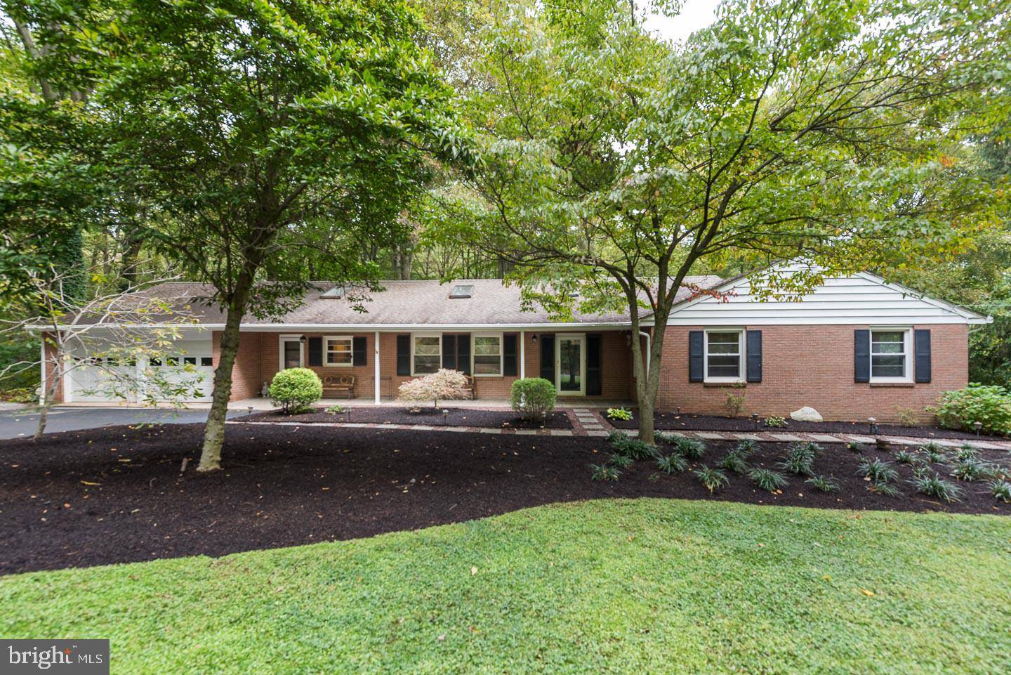 Hockessin, DE 19707,416 HOCKESSIN HILLS RD