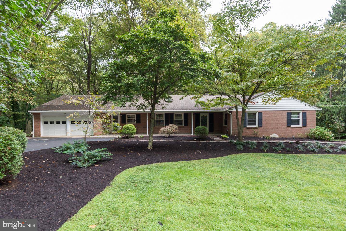 Hockessin, DE 19707,416 HOCKESSIN HILLS RD