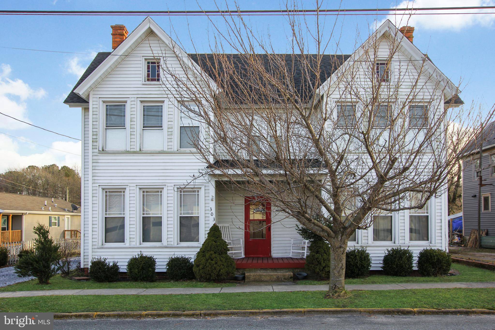 Ellendale, DE 19941,303 MAIN ST