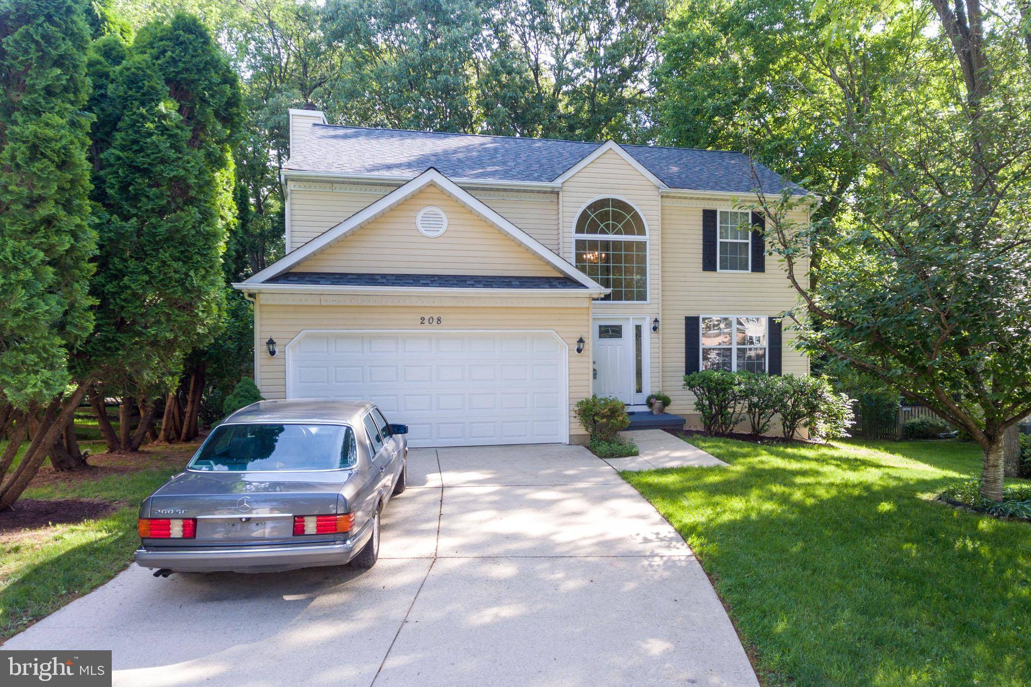 Severna Park, MD 21146,208 BALSAM TREE CT