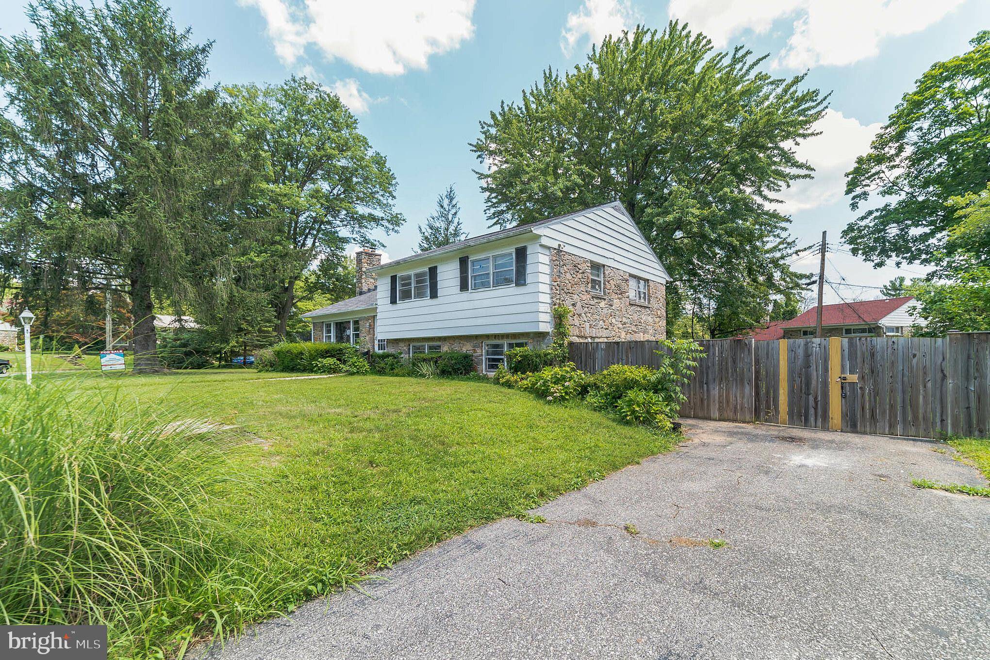 Randallstown, MD 21133,8902 FLAGSTONE CIR