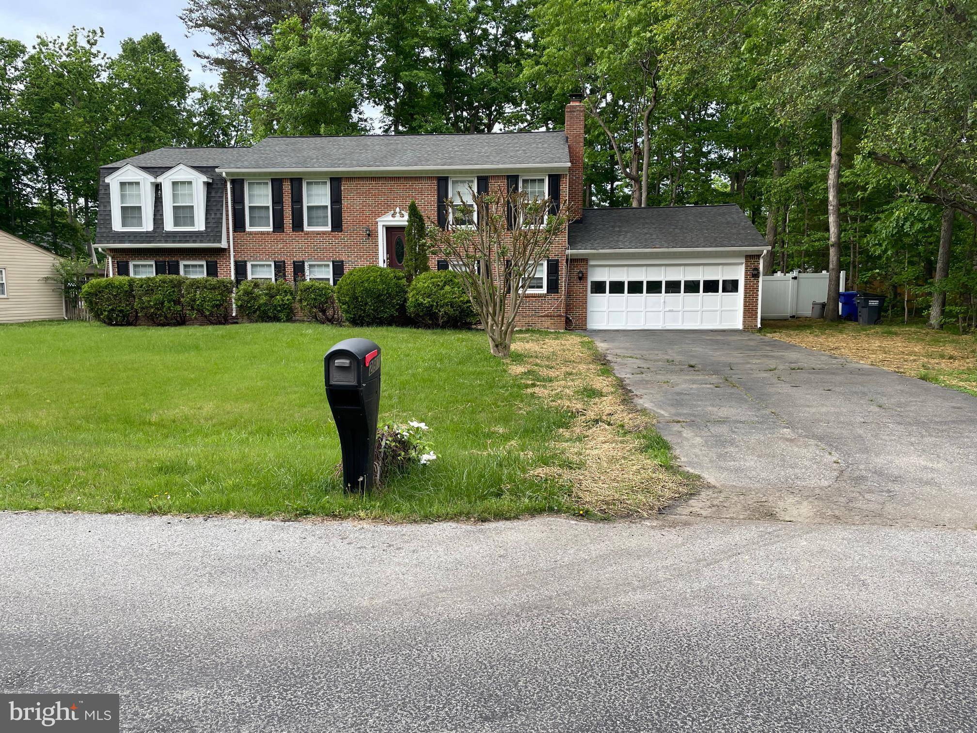 Waldorf, MD 20603,2932 HUNT CT