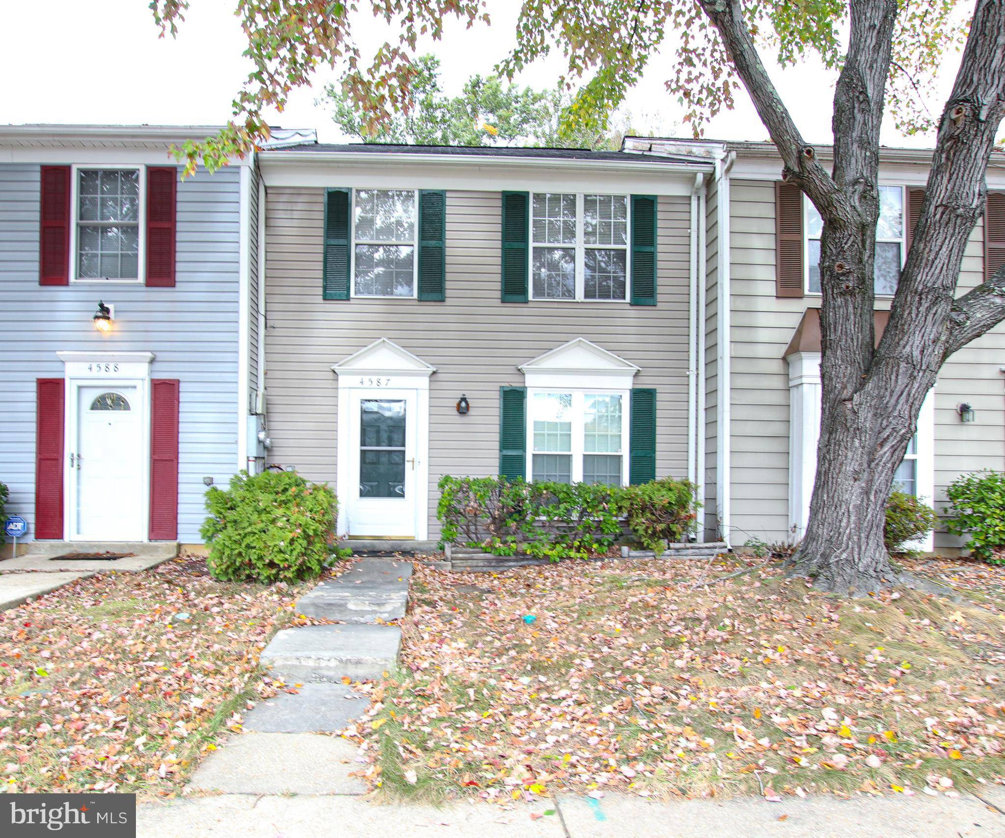 Waldorf, MD 20603,4587 GREBE PL