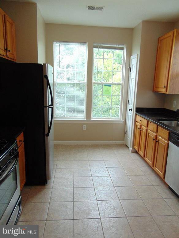 Gaithersburg, MD 20886,9810 LEATHERFERN TER #302-268