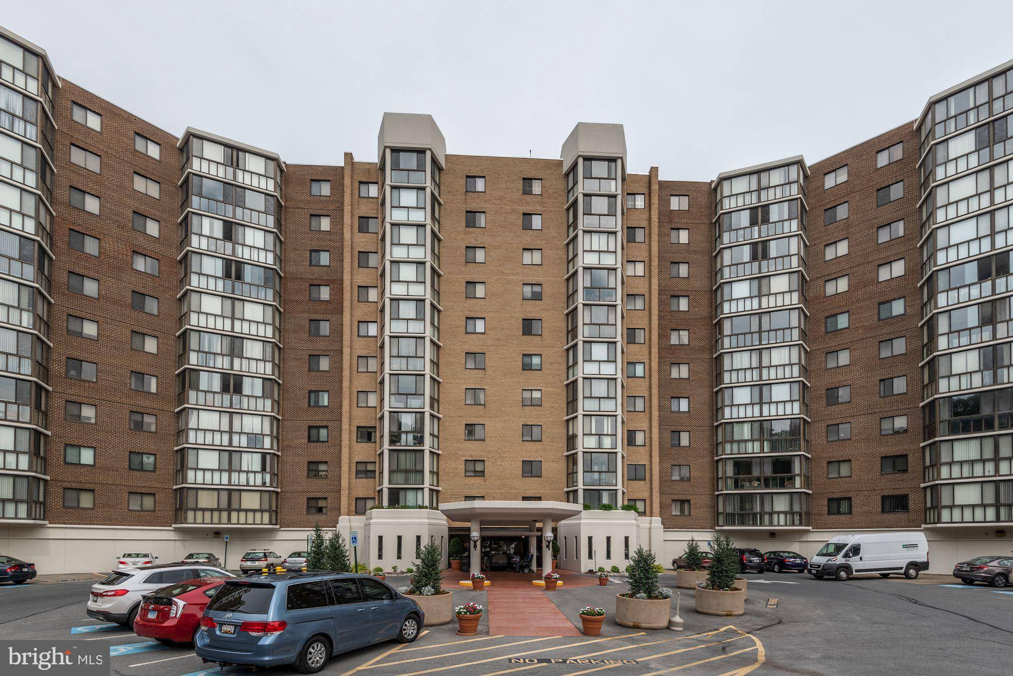 Silver Spring, MD 20906,15100 INTERLACHEN DR #4-617