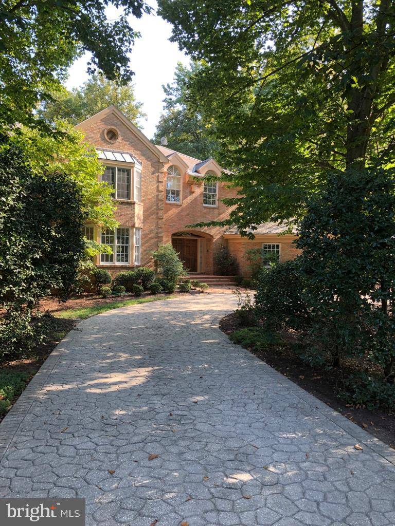 Potomac, MD 20854,10032 CHARTWELL MANOR CT