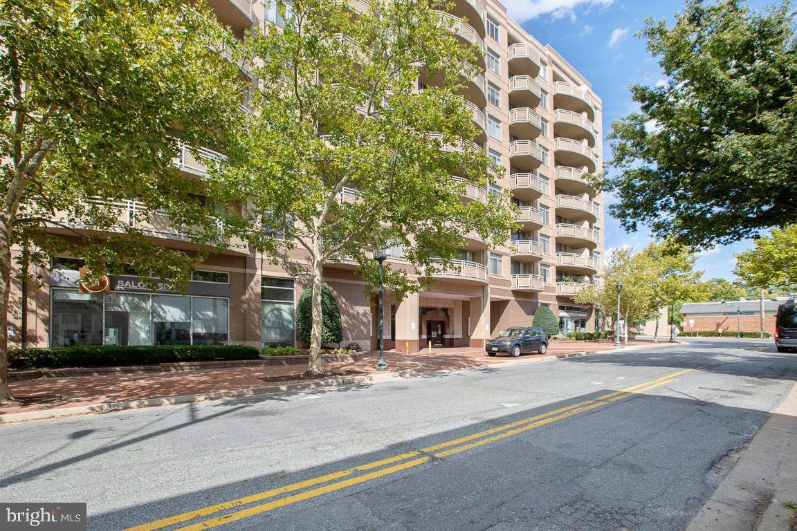 Bethesda, MD 20814,4801 FAIRMONT AVE #608