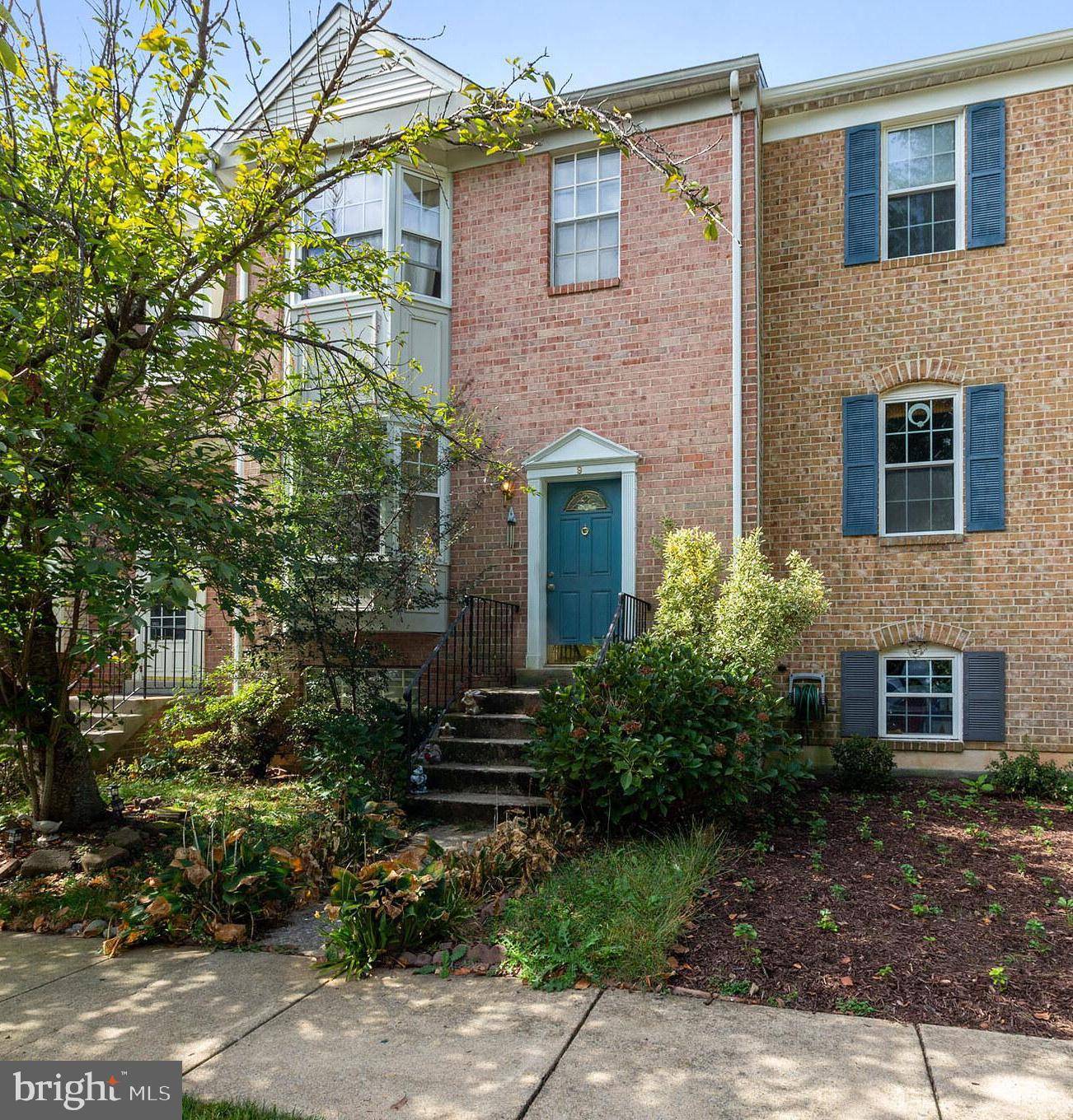 Gaithersburg, MD 20878,9 NARROWLEAF CT