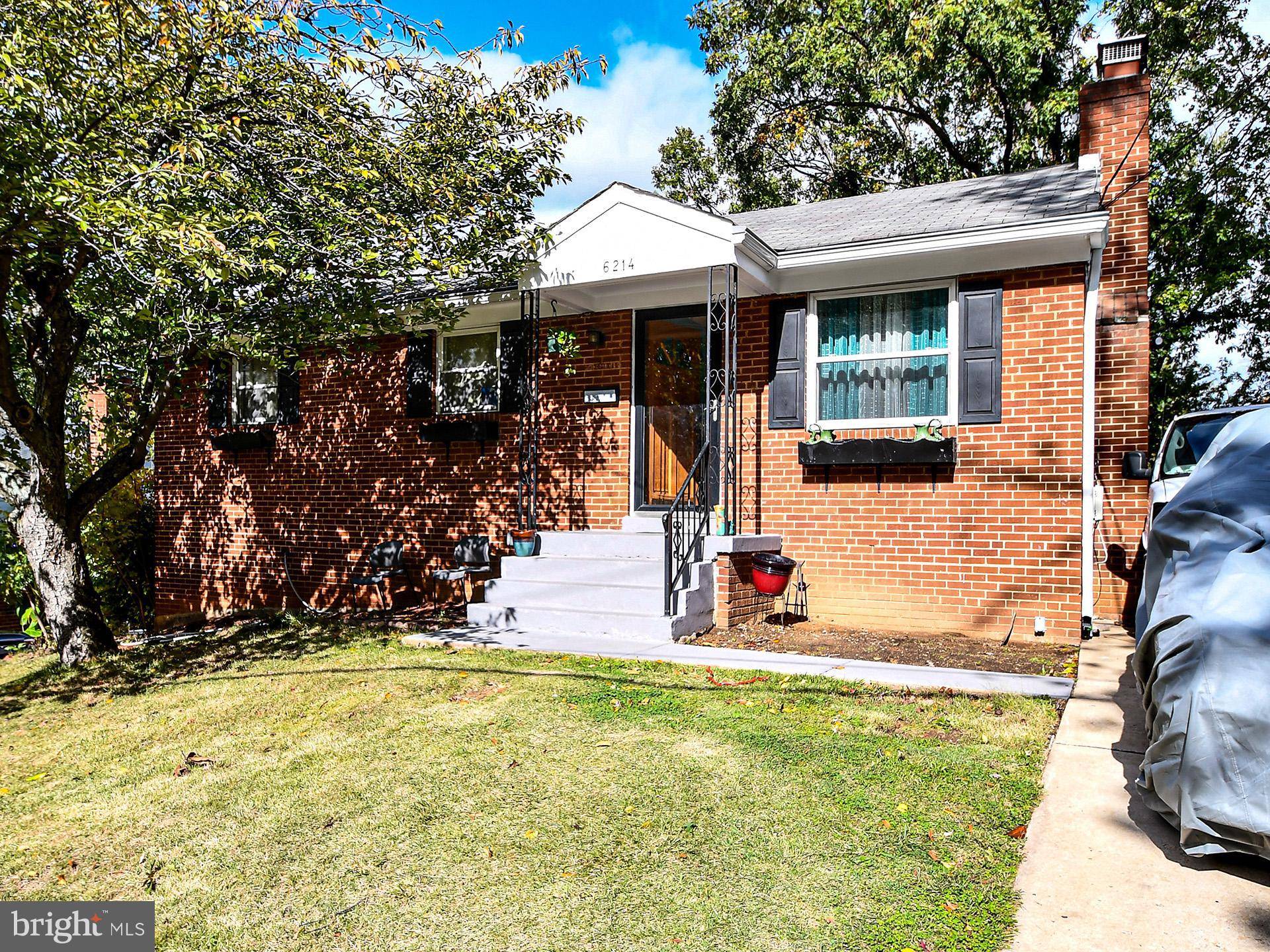 Berwyn Heights, MD 20740,6214 RUATAN ST