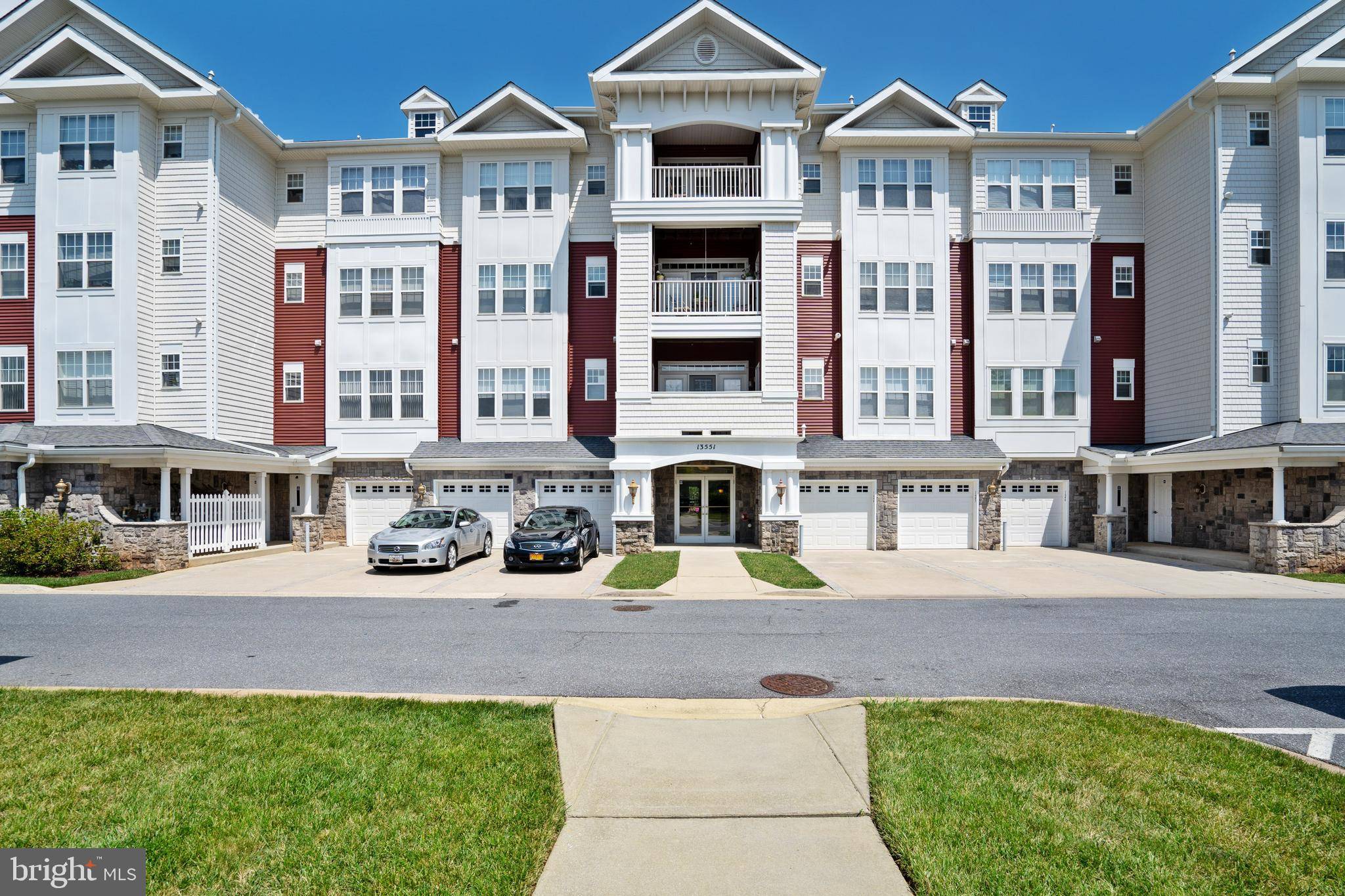 Laurel, MD 20707,13551 BELLE CHASSE BLVD #311