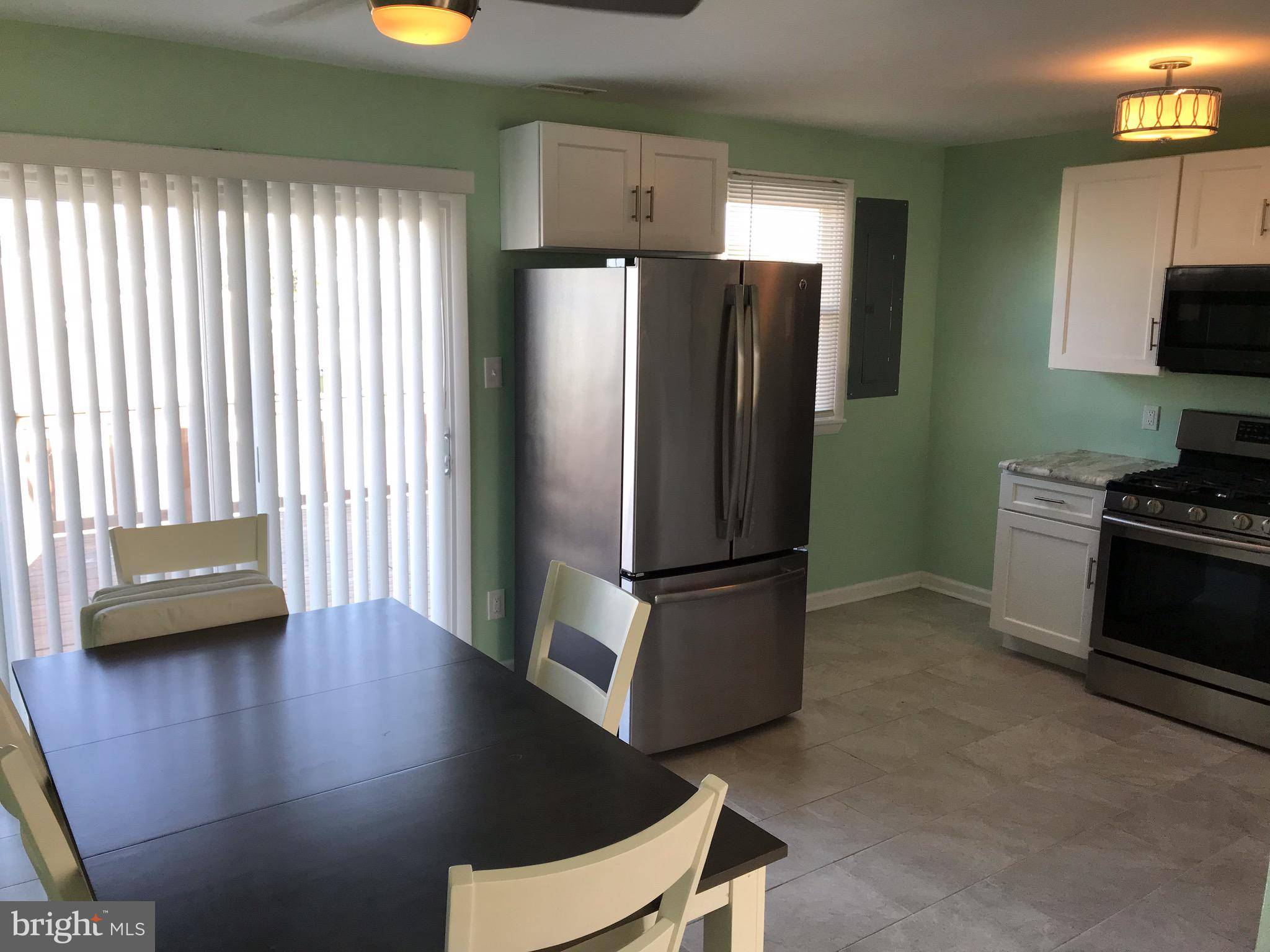 Brigantine, NJ 08203,439 HACKNEY PL