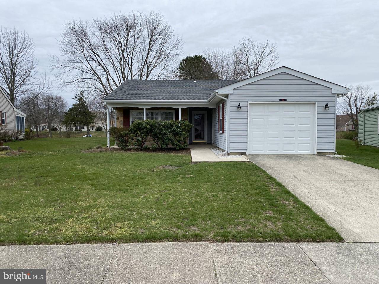 Southampton, NJ 08088,52 CHATHAM PL