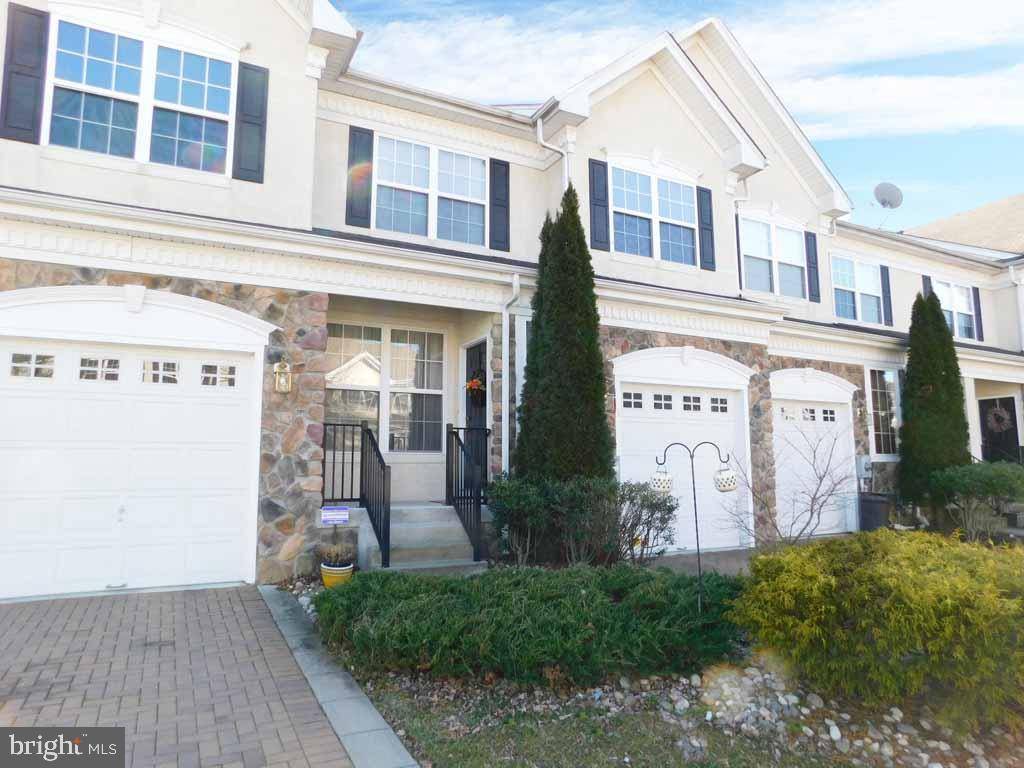 Mount Holly, NJ 08060,3 YORKSHIRE LN