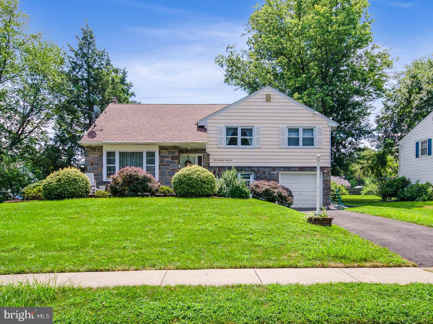 Cinnaminson, NJ 08077,366 BOXWOOD LN