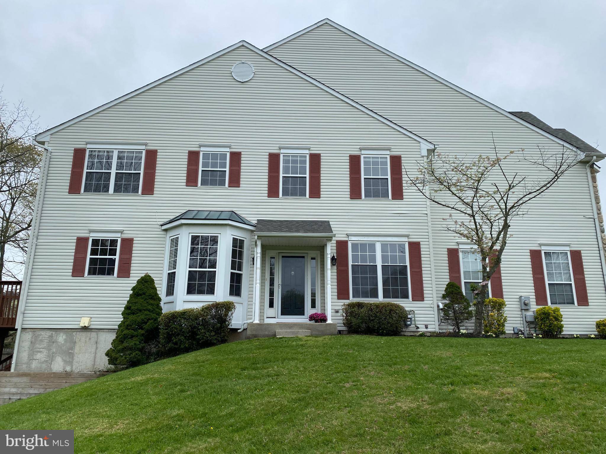 Burlington Township, NJ 08016,40 THREADLEAF TER