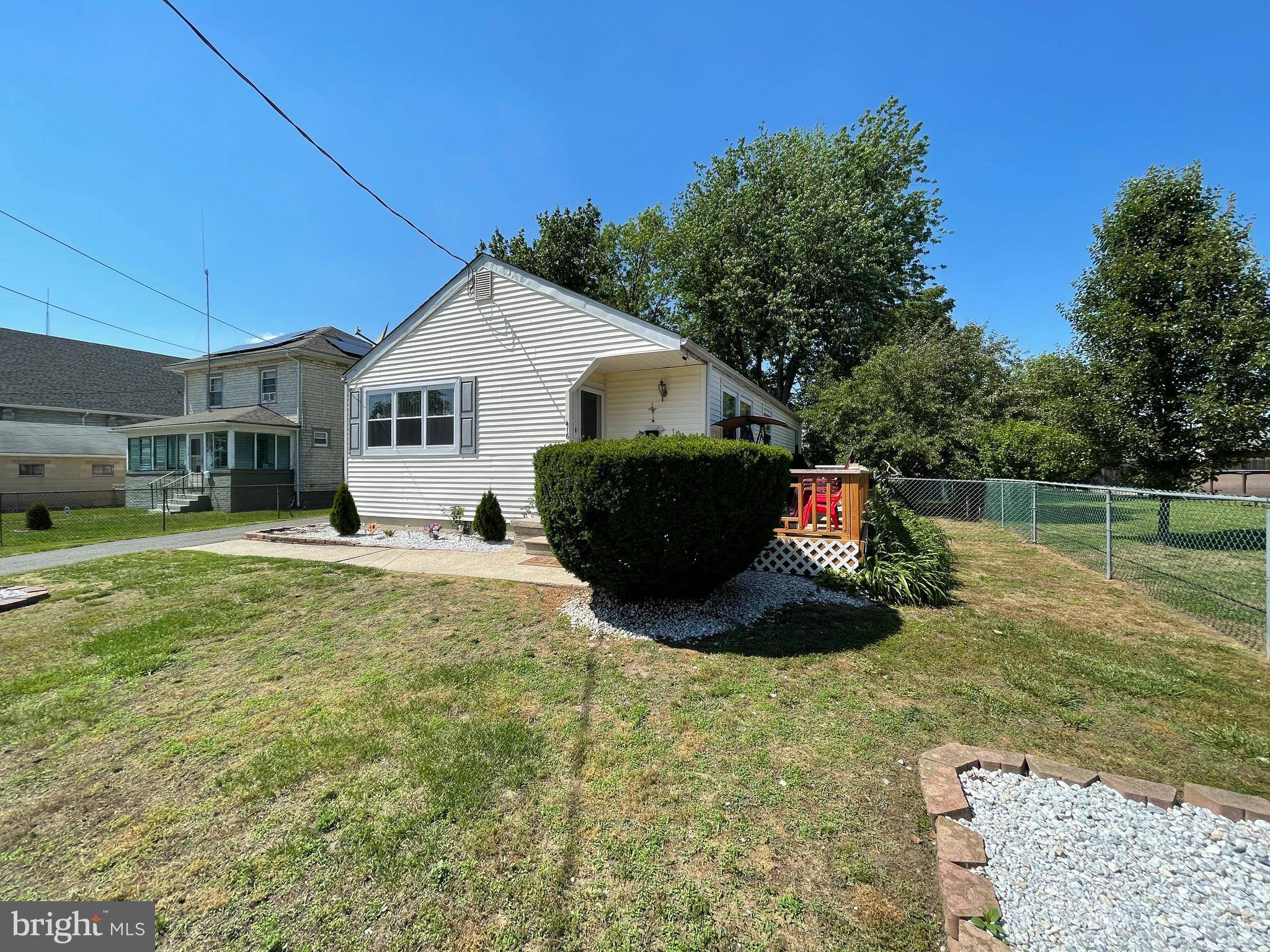 Vineland, NJ 08360,416 W WOOD ST