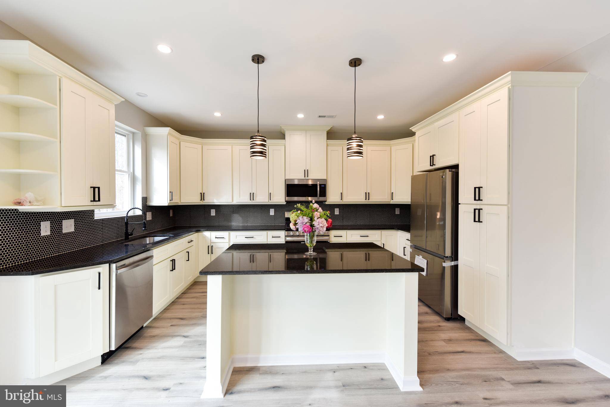 Sicklerville, NJ 08081,123 ARCADIAN DR