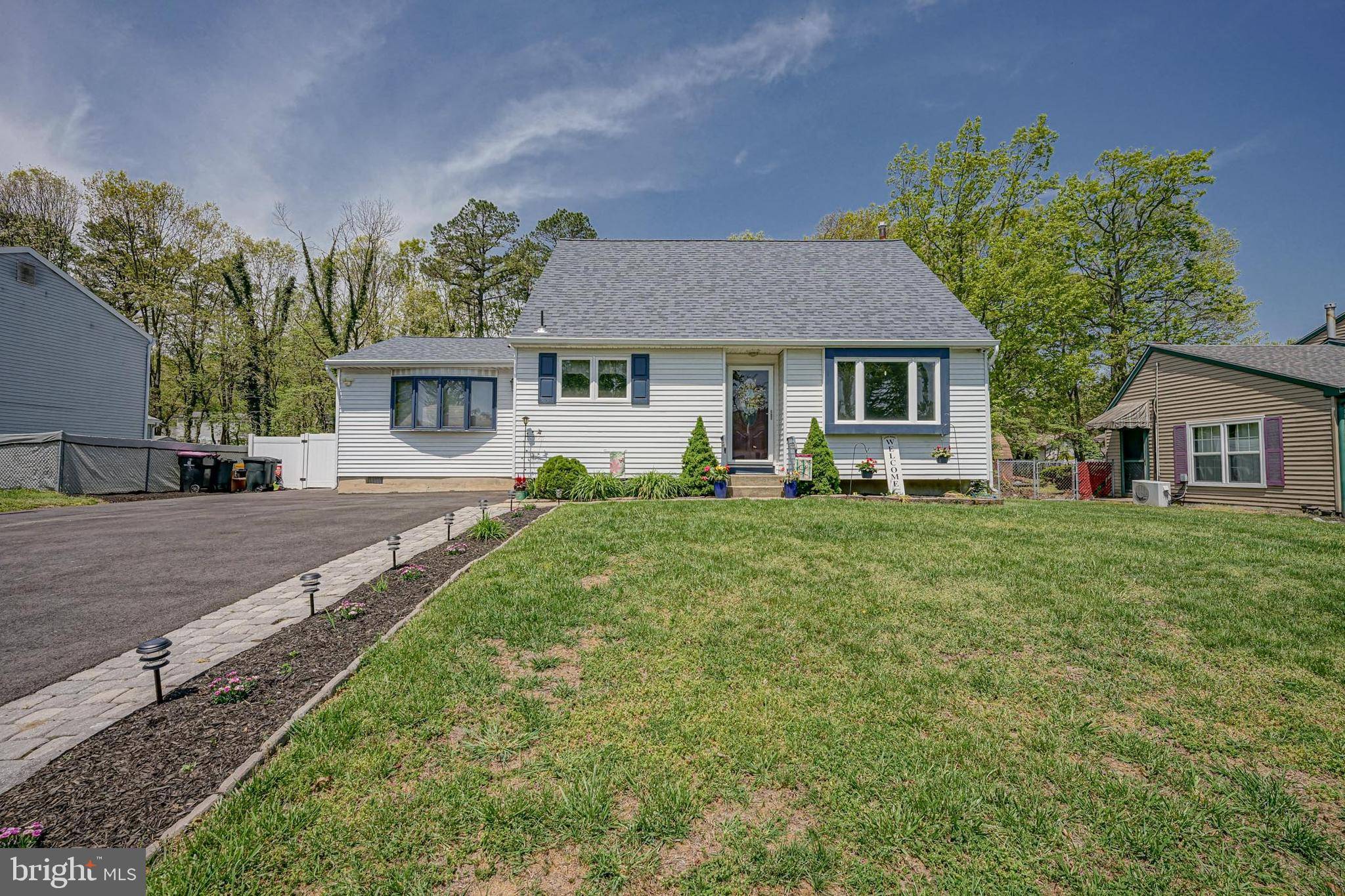 Sicklerville, NJ 08081,137 SAINT MORITZ DR