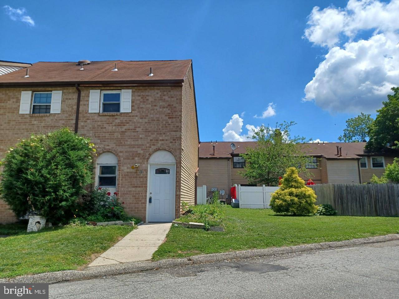 Clementon, NJ 08021,171 LA CASCATA #B