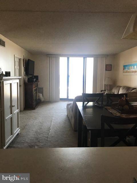 Sea Isle City, NJ 08243,3500 N BOARDWALK #406N