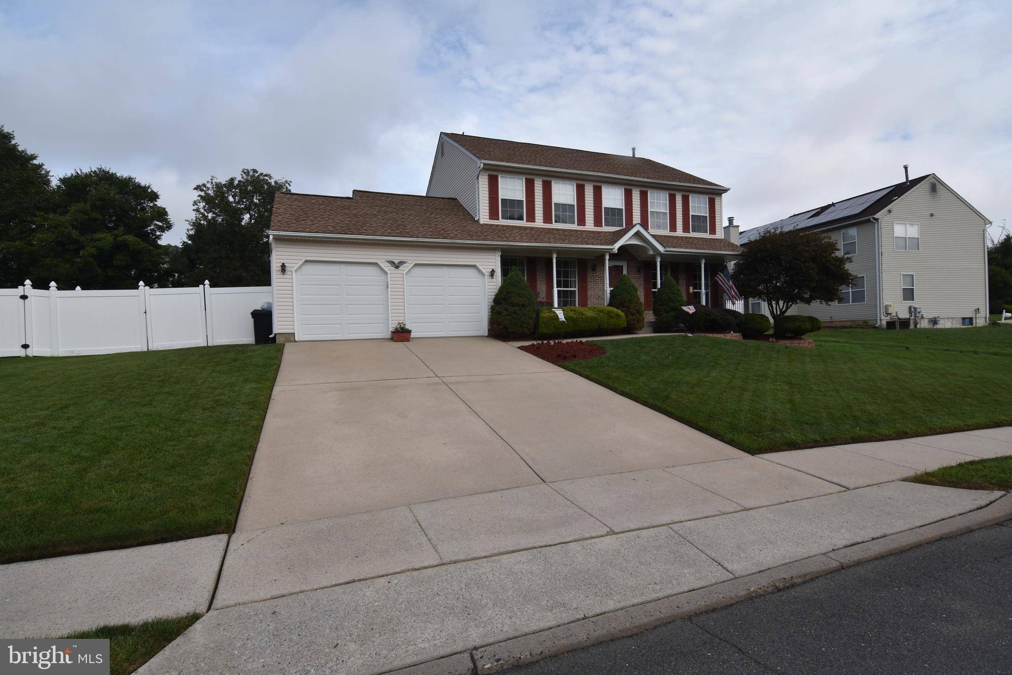 Woodbury, NJ 08096,104 HEDGEROW CT