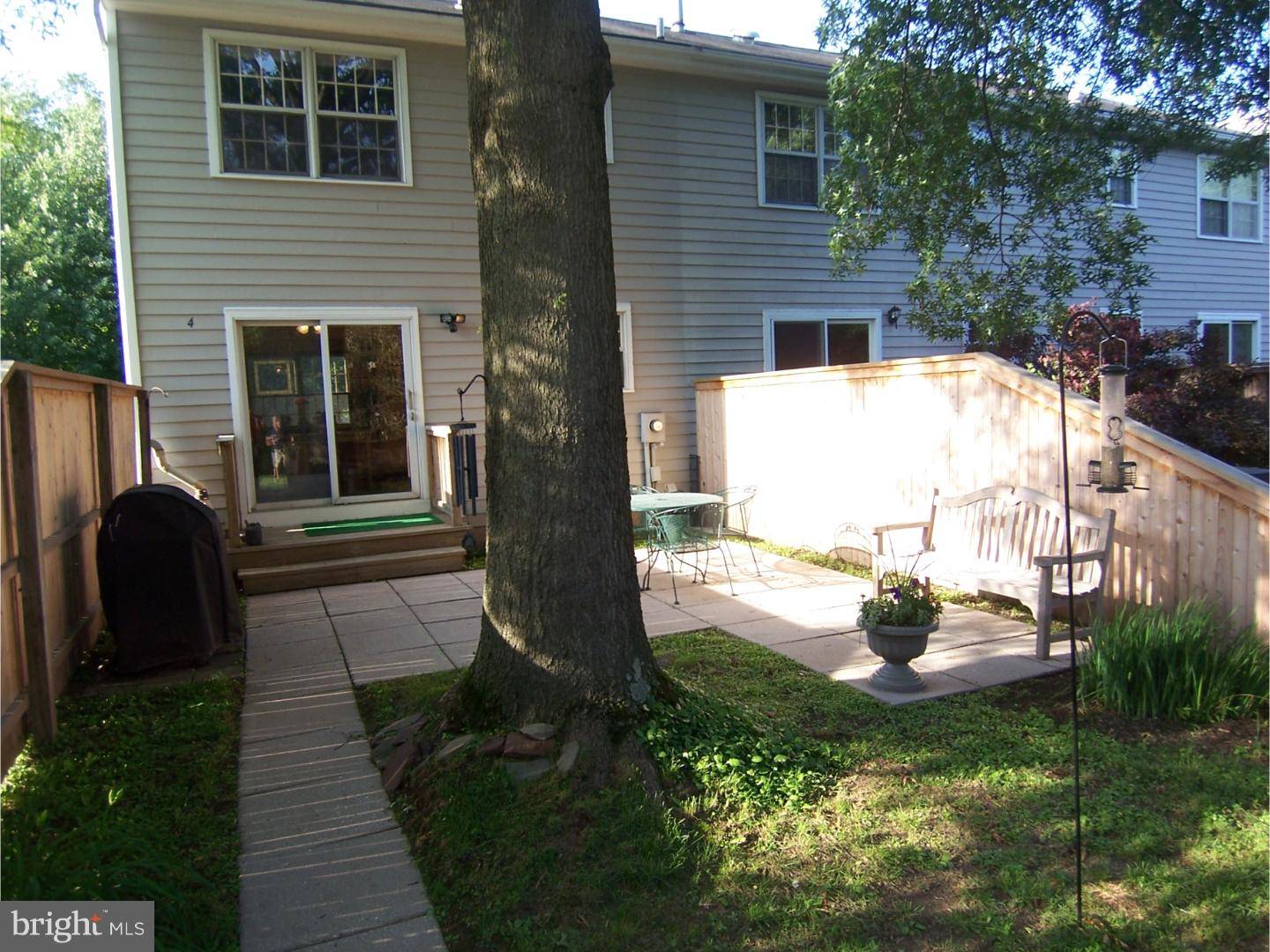 Hopewell, NJ 08525,4 EATON CT