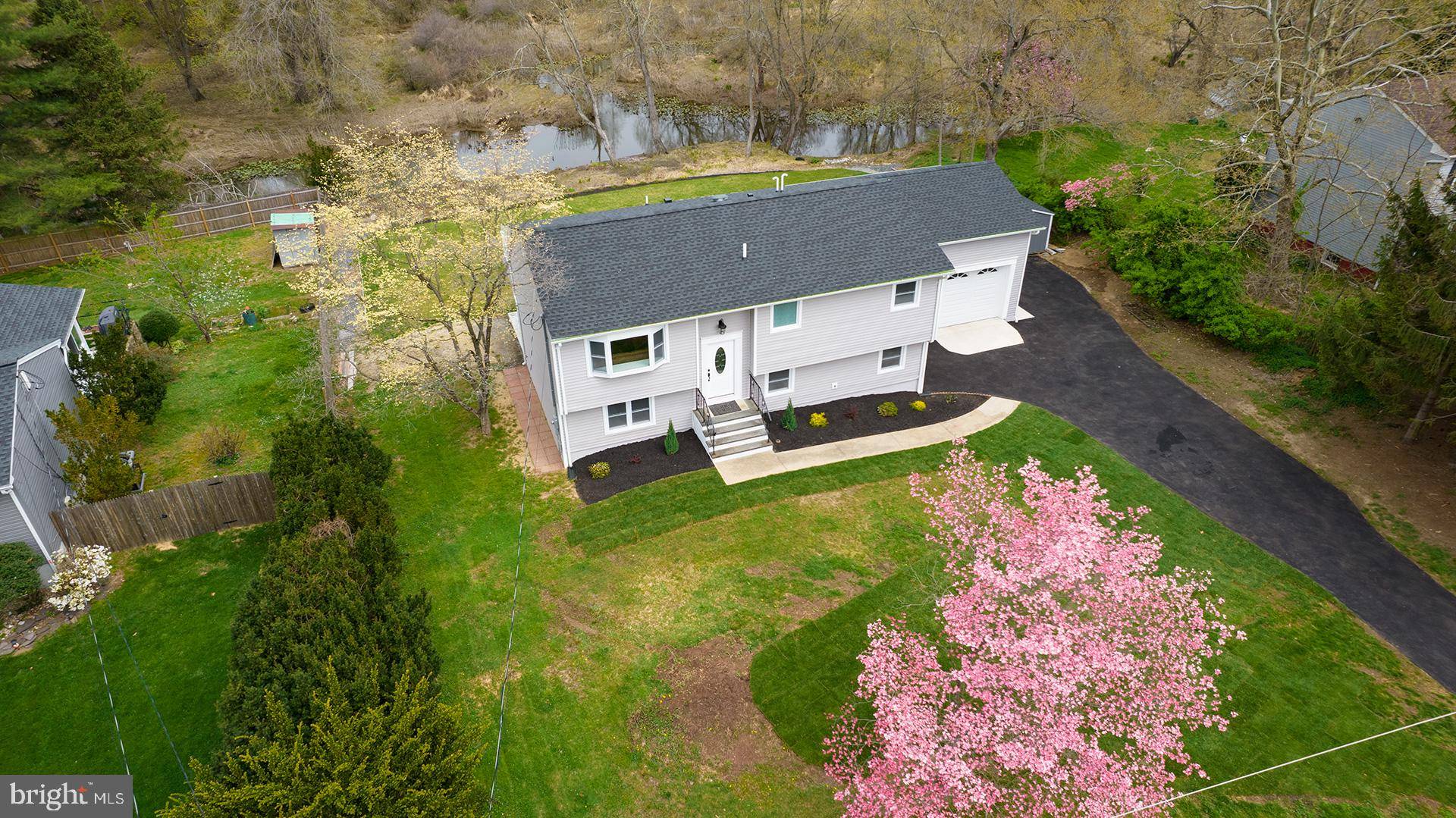 Cranbury, NJ 08512,13 MILLSTONE DR