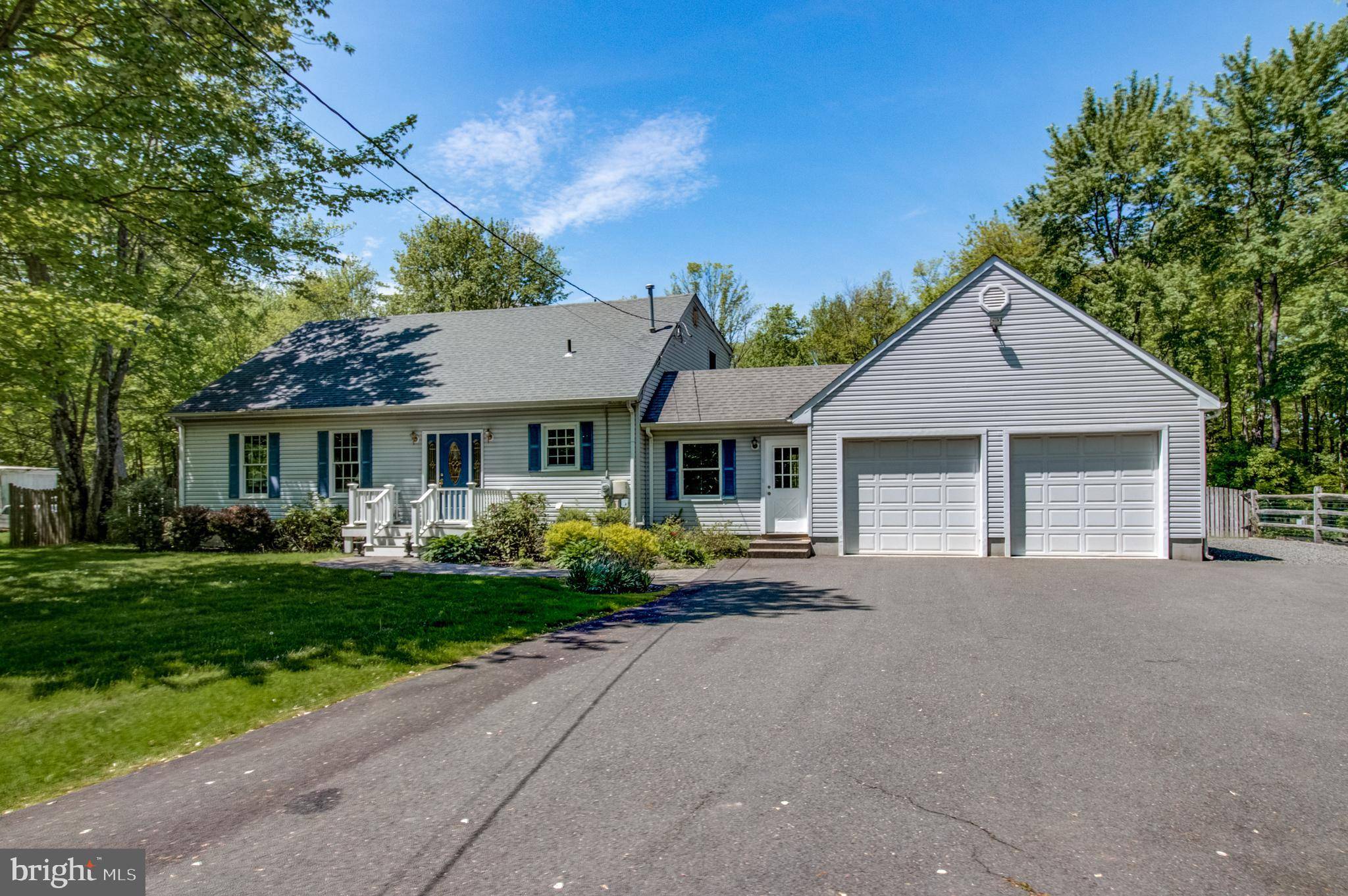 Hopewell, NJ 08525,97 FEATHERBED LN