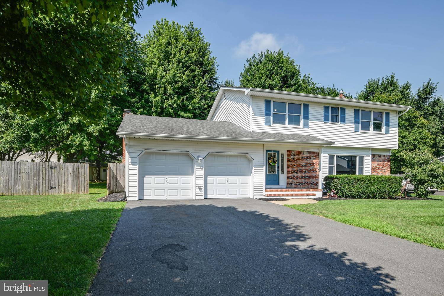 Hamilton Township, NJ 08619,15 CAVALIER DR