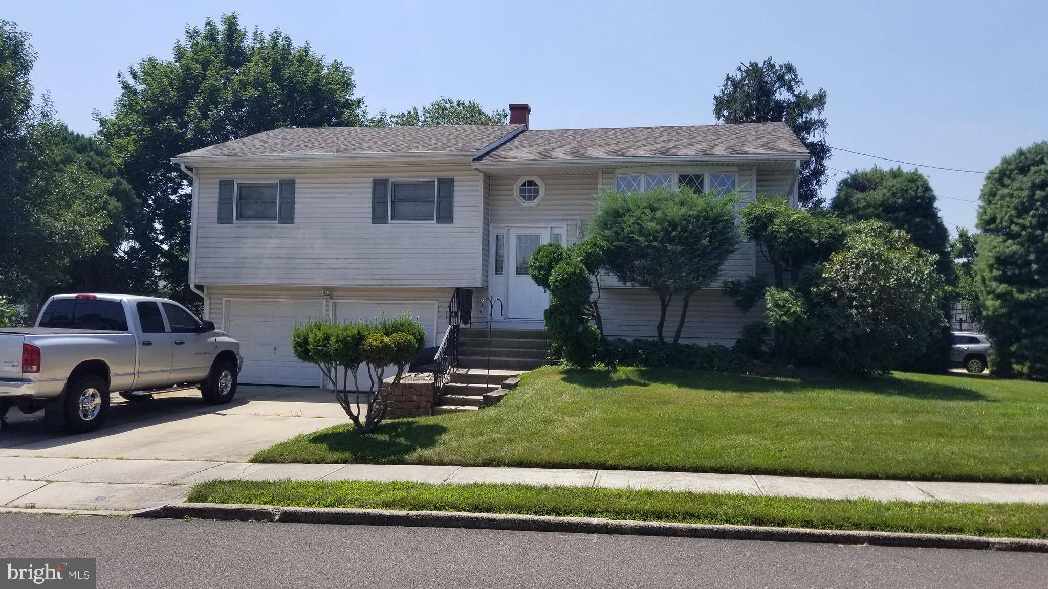 Hamilton, NJ 08690,57 GARY DR